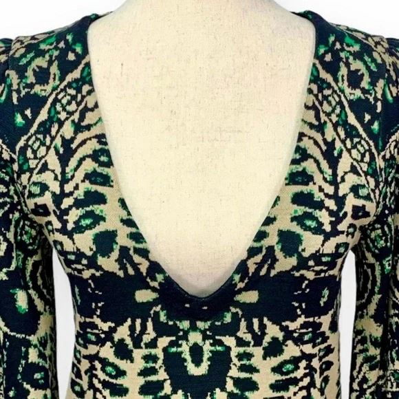 Free People Music And Lyrics Bishop Sleeve Mini Sweater Dress Size XS - Picture 6 of 11